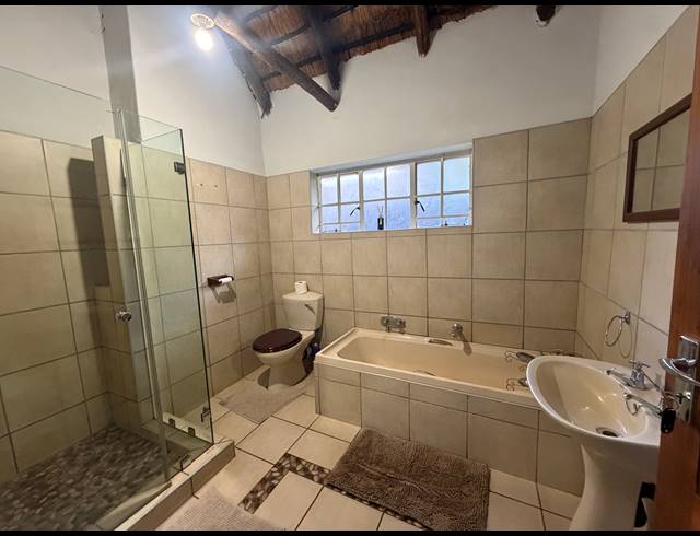 4 BEDROOM HOUSE TO LET IN DARGLE